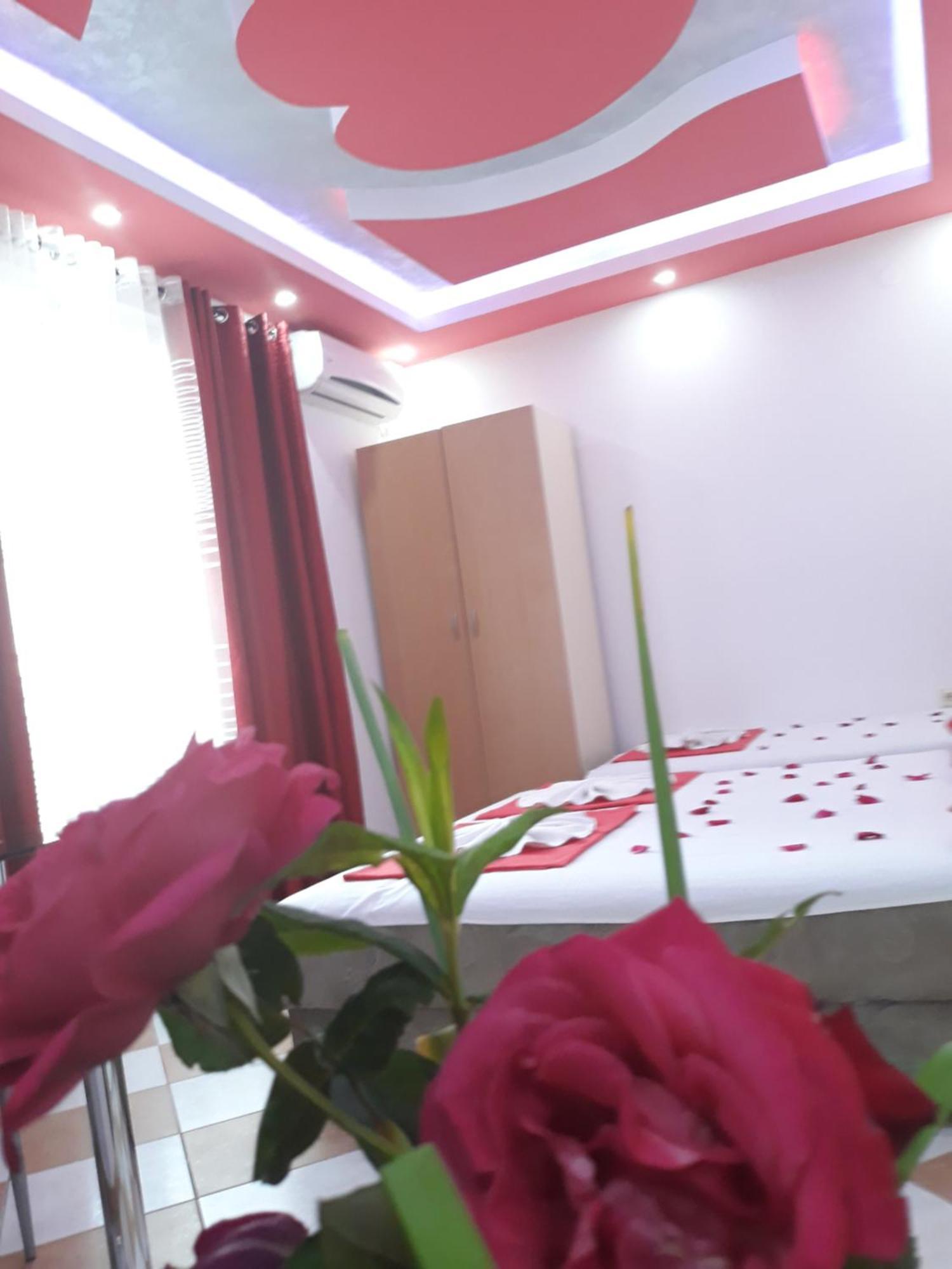 Apartments Aza Добра вода Стая снимка