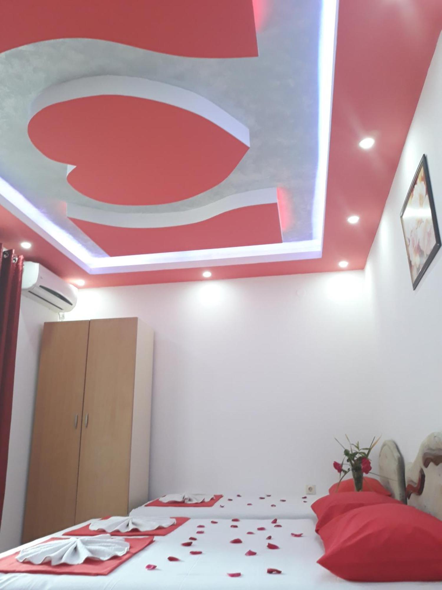 Apartments Aza Добра вода Стая снимка