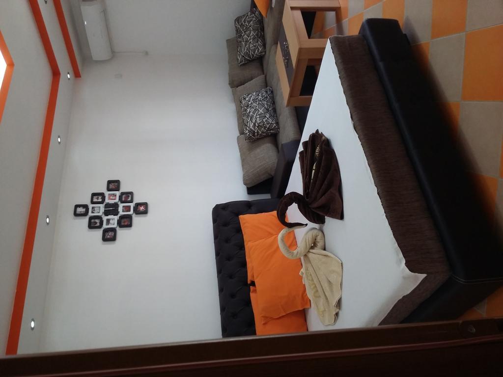 Apartments Aza Добра вода Екстериор снимка