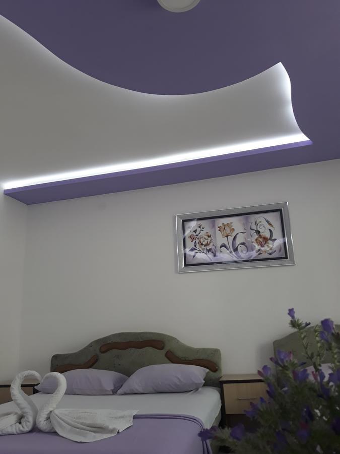 Apartments Aza Добра вода Екстериор снимка